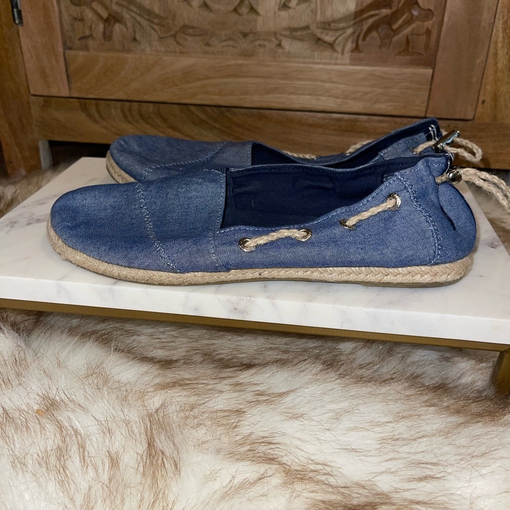 Nautica Espadrilles Slip Ons - Picture 3 of 9